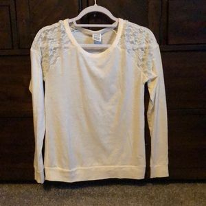 VS pink. Long sleeve tee.